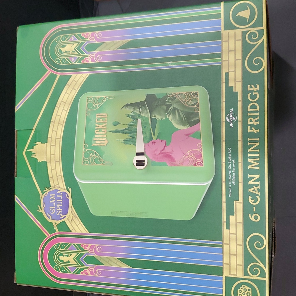 Wicked limited exclusive edition 6-can mini fridge new